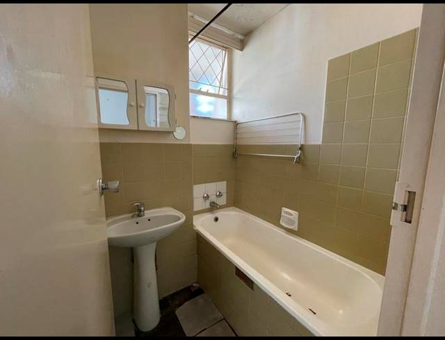 2 BEDROOM APARTMENT FOR SALE IN NORTH BEACH